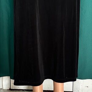 Elegant Black Velvet Skirt